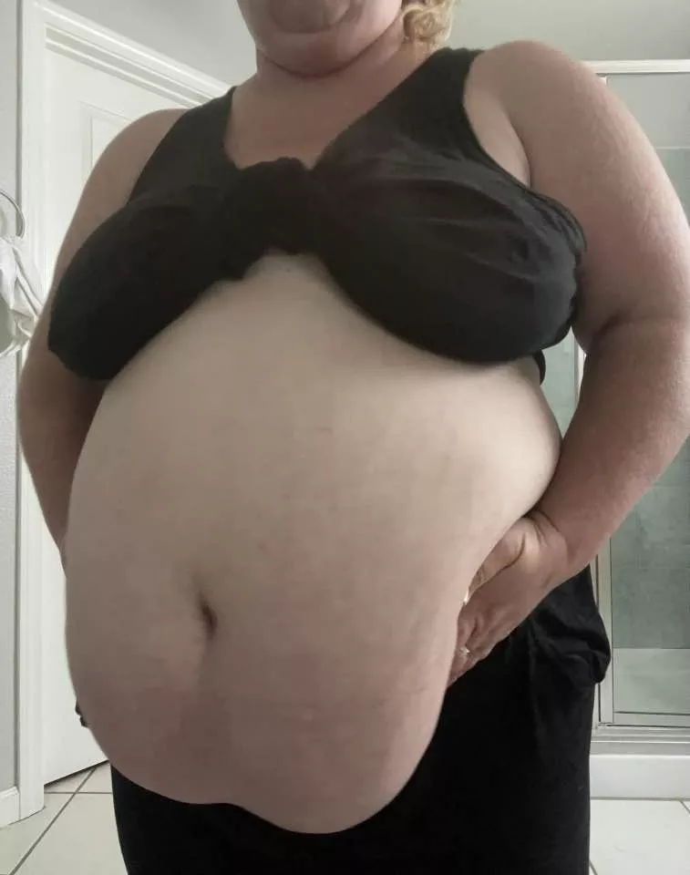 Should I start an only fans and become a paypig?