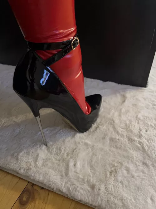 Stunning heels and latex