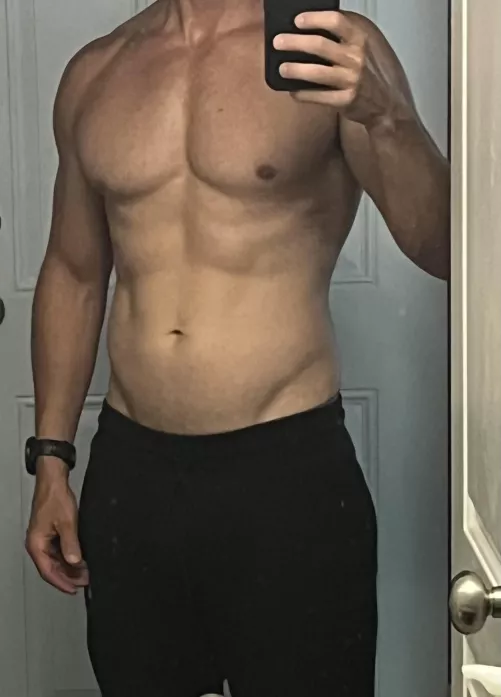 (44)year old dad. Wife seems happy but I feel like I’m losing it a little. Thoughts 🤷‍♂️