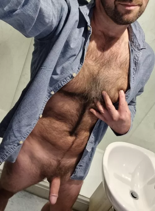 (53) Dad could use an extra pair of hands! Are you free?