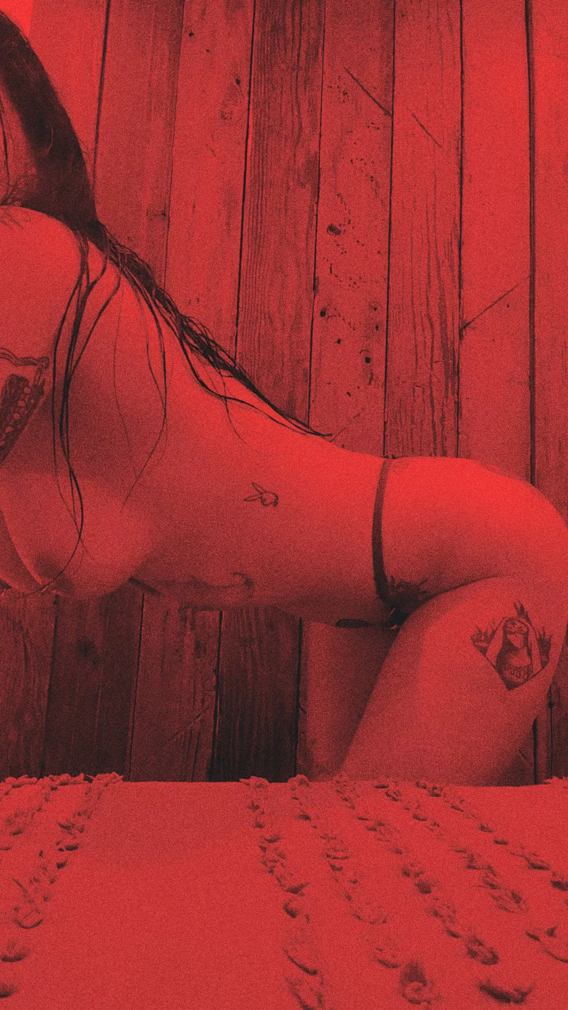 Come play in my red room 🌹🖤🦇