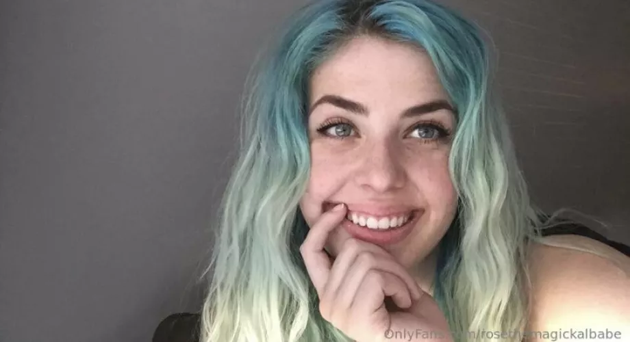 Definitely missing the blue hair 🩵