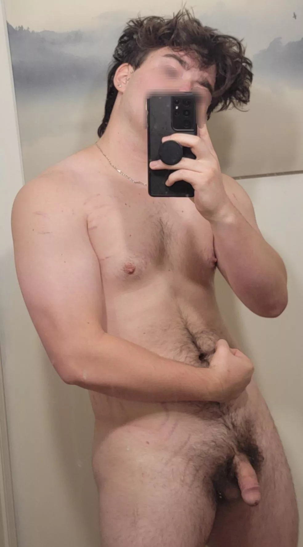 Get on your knees 👅🥱