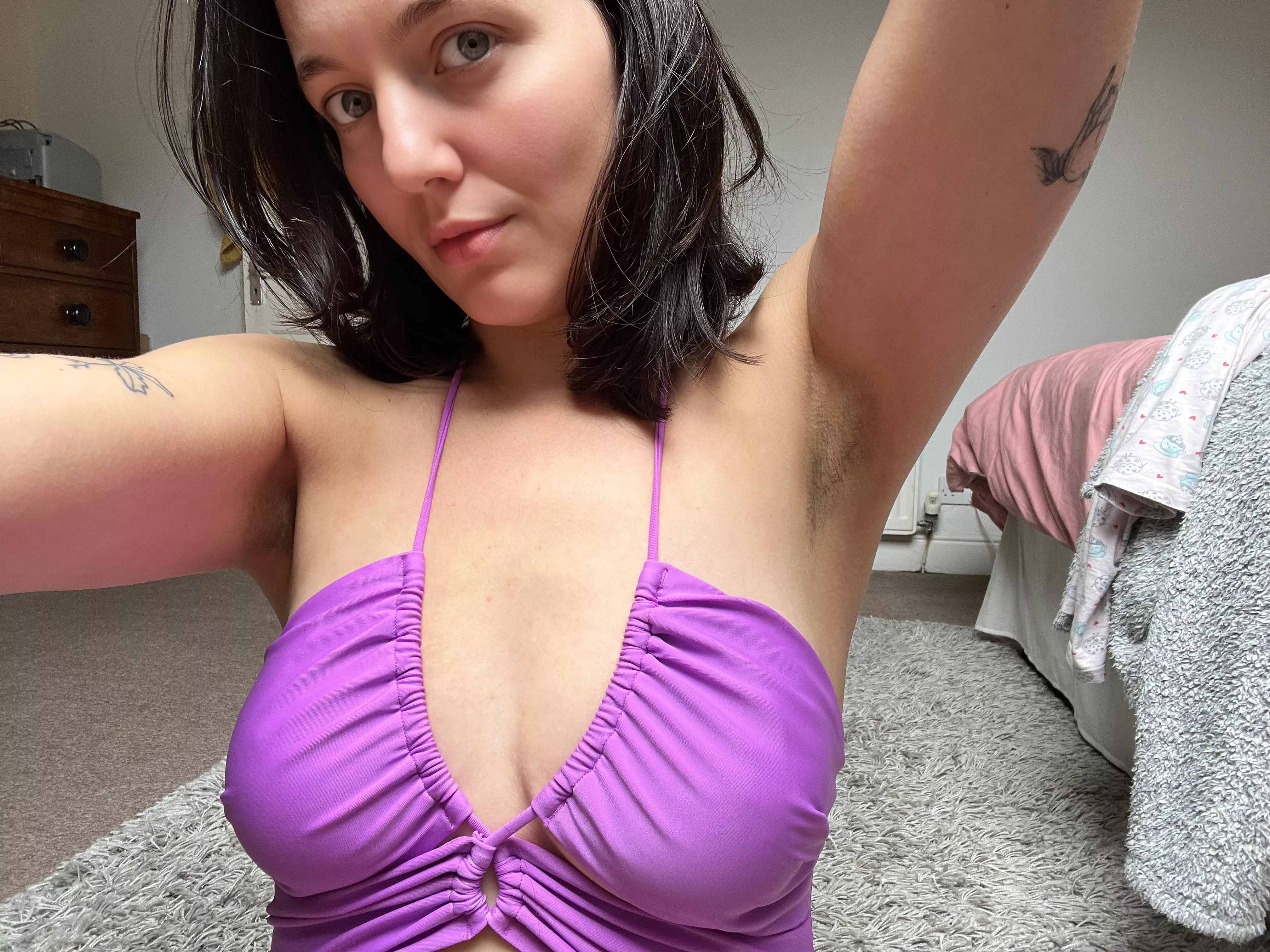 Have a great weekend armpit lovers 😈