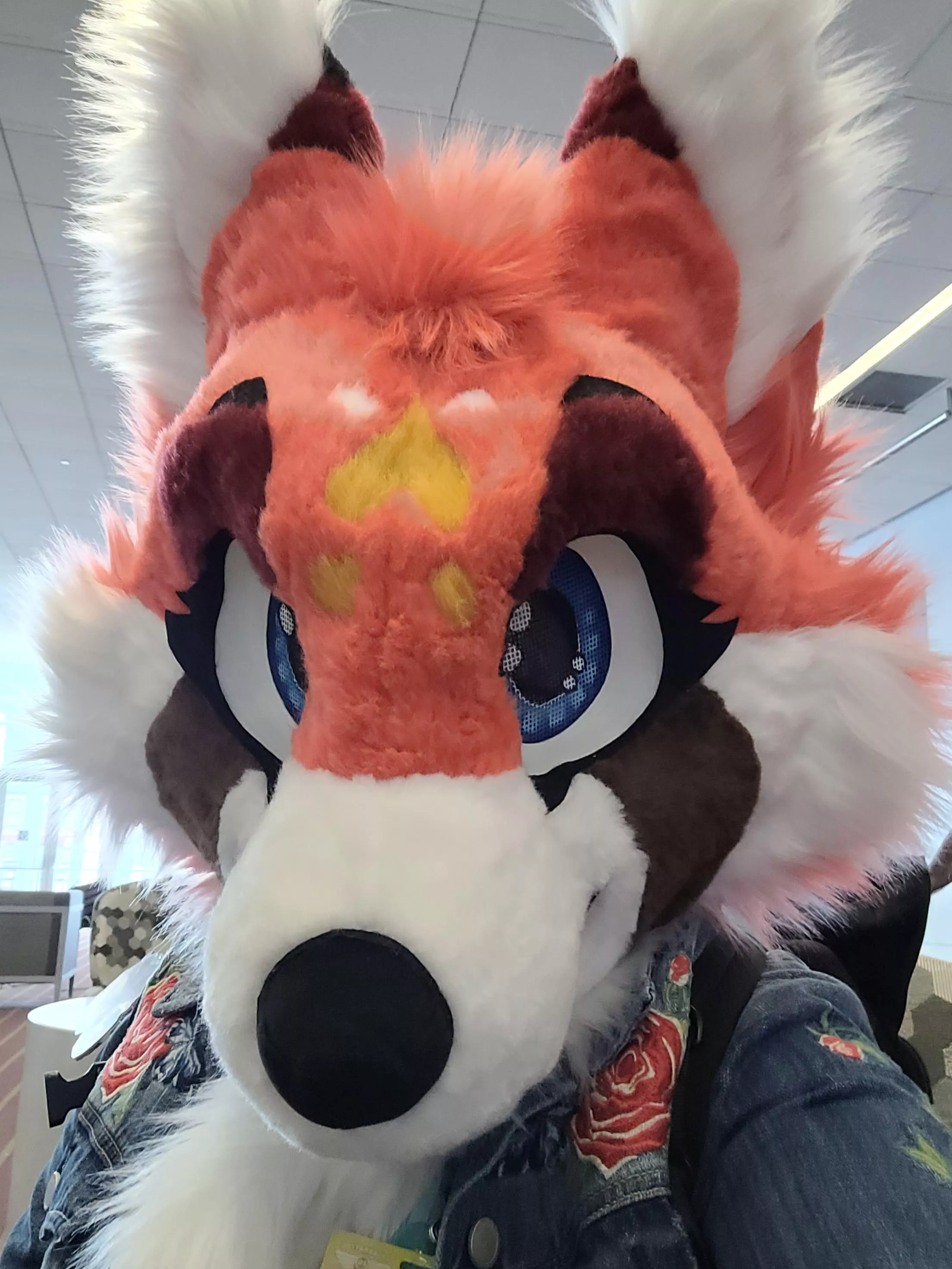 Hiya! Elly here with a fursuit Friday selfie :3