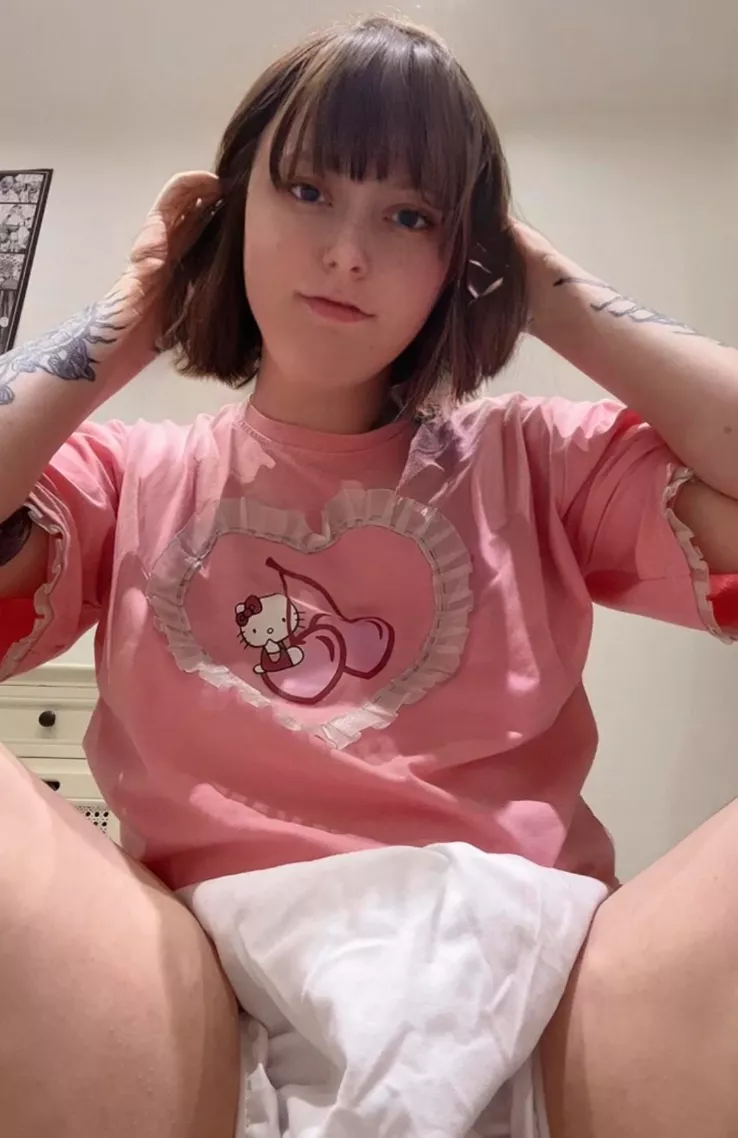 i look so babie with this haircut :3