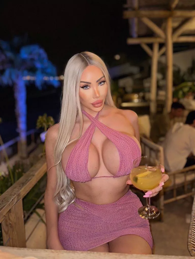 I love my plastic life