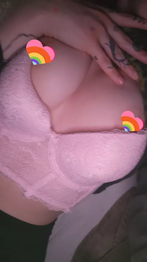 I love my titties being sucked