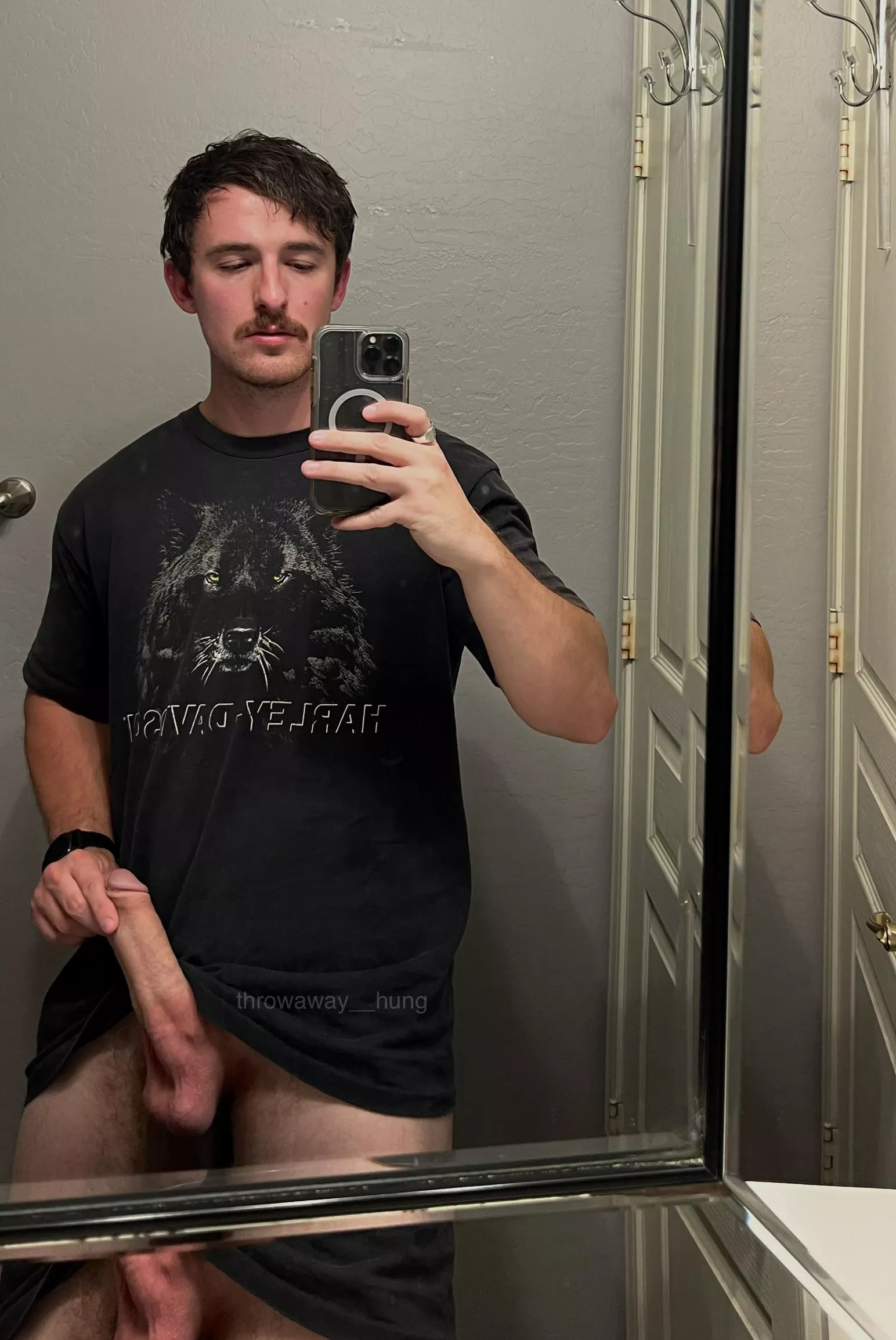 I’m feeling like you should be worshiping me rn 😈