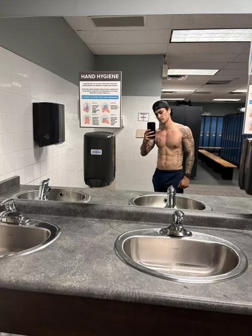 Let’s see if I can get more likes without showing my meat