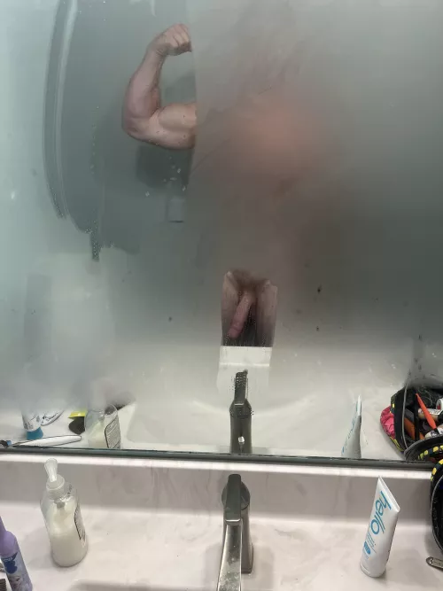 Looking for a petite fem to breed