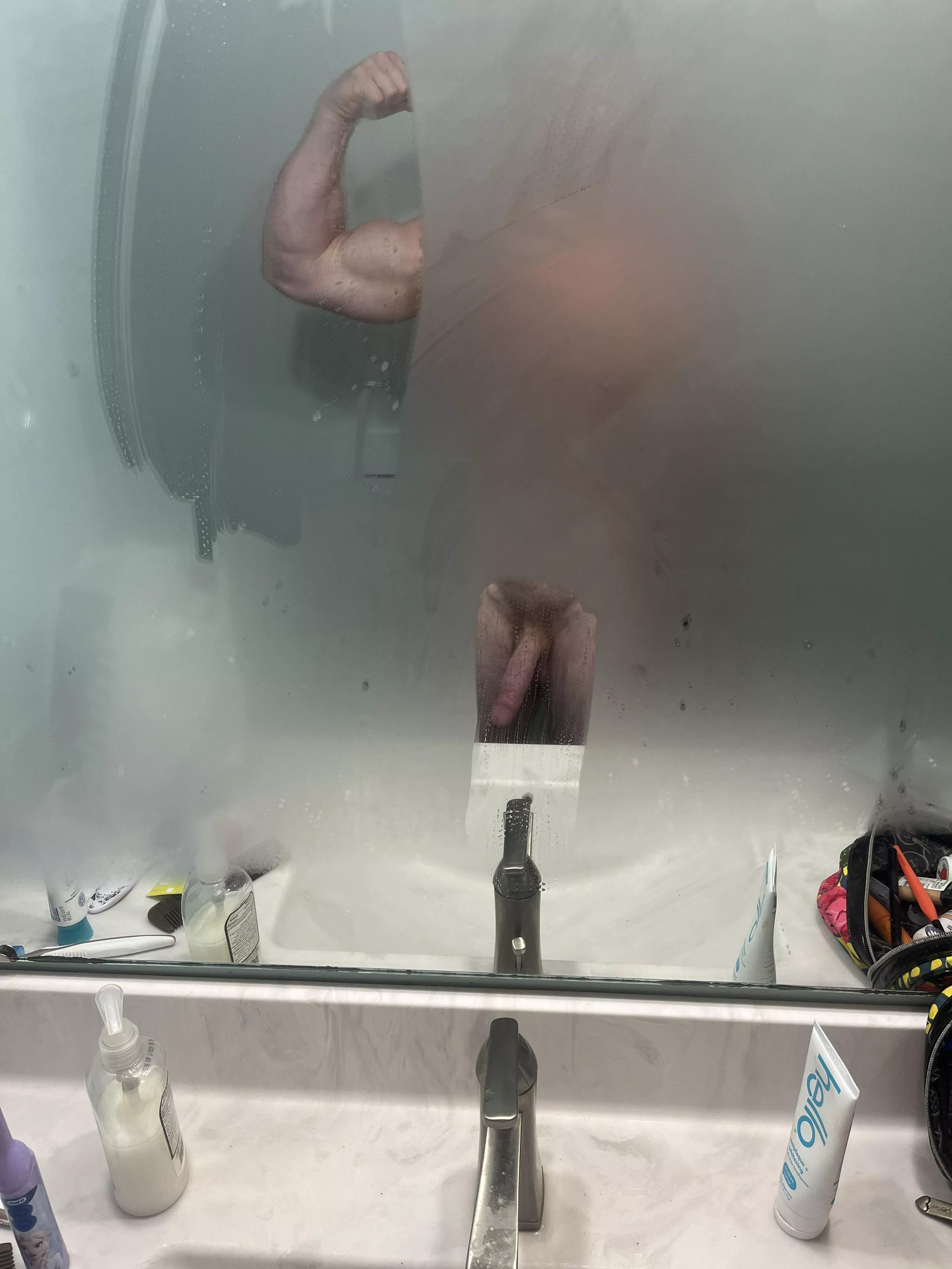 Looking for a petite fem to breed