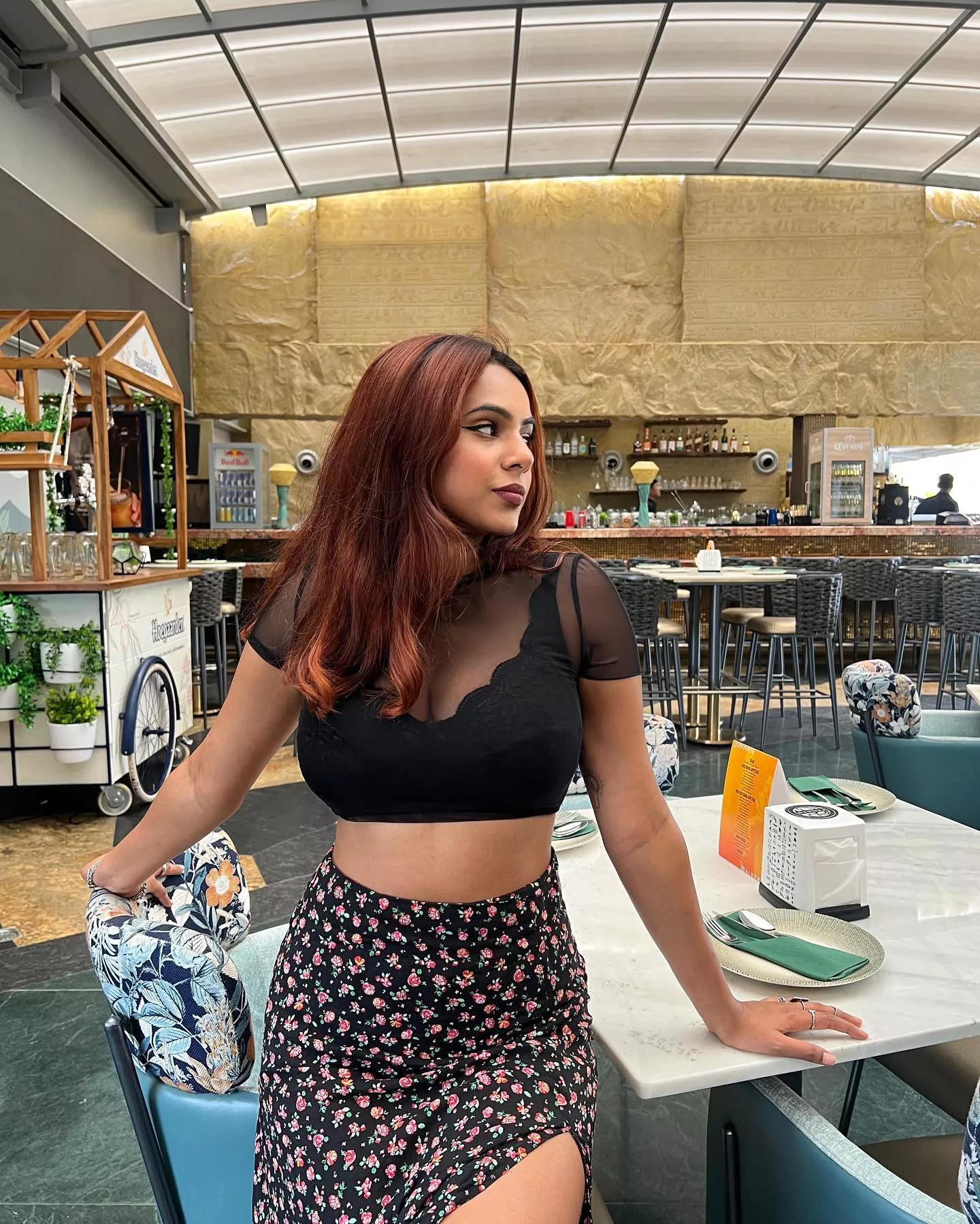 Mesh top bra lines. I love the entire outfit.