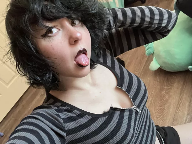 More femboys in stripes