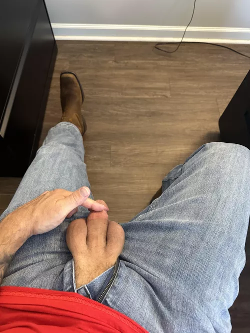 Would love to feel your tongue all over them 🥵