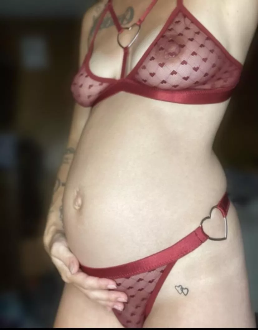 Would you believe me if I told you I was 5 months pregnant?