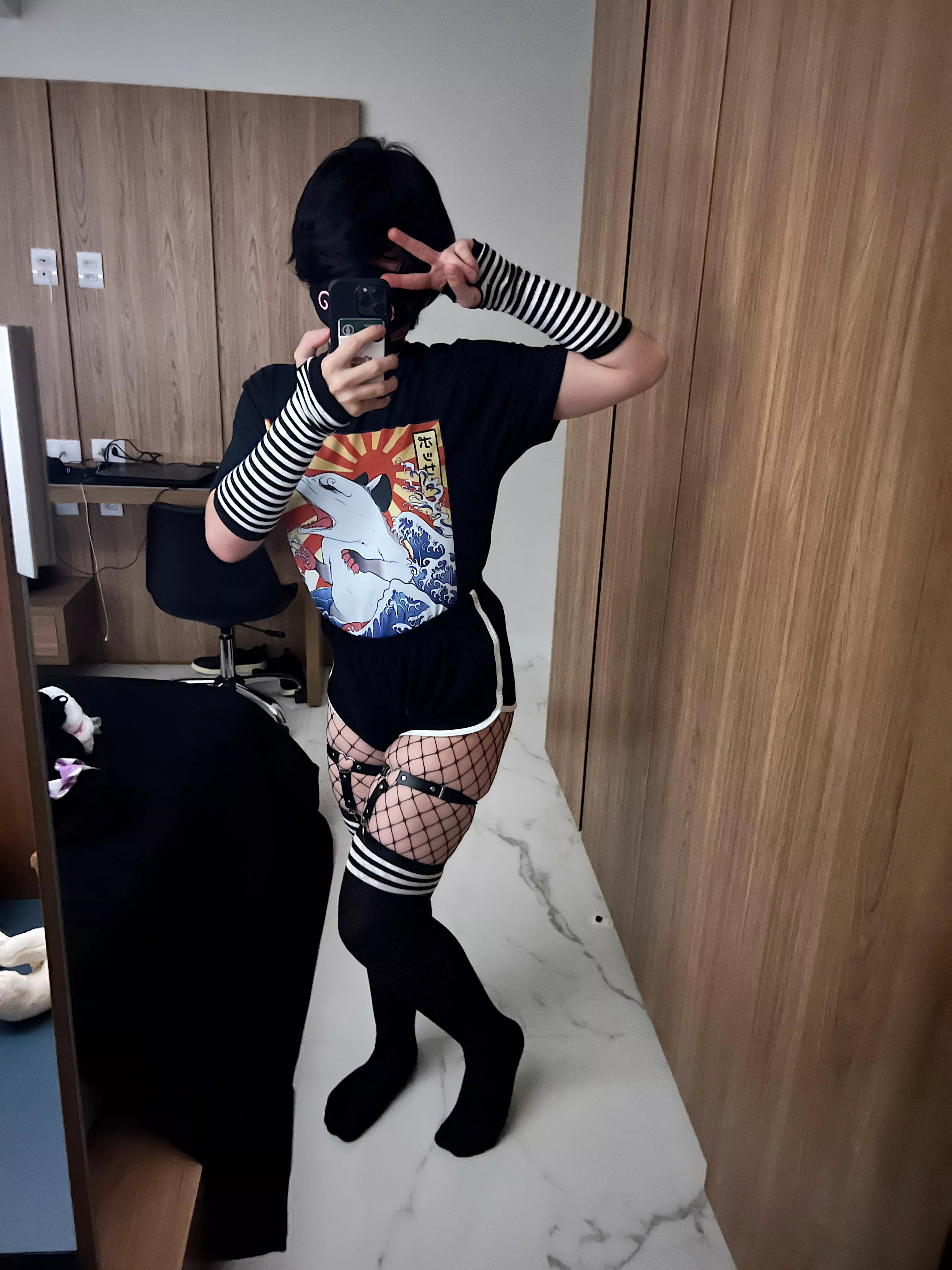 You got free cuddles with a femboy. Want to claim it now? OwO