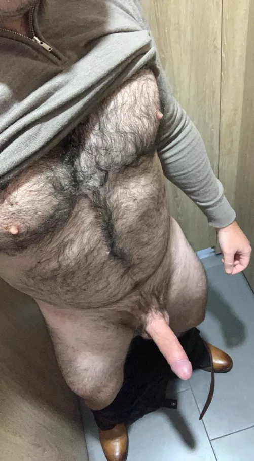 [32] help me fall deeper into my state of blissful edging. Depraved sub here that wants my cock and balls to be punished.