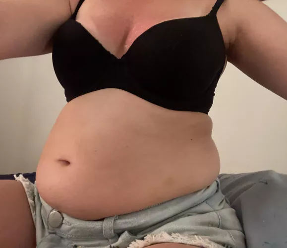 After nachos. Time to get into some more comfortable shorts 🤭