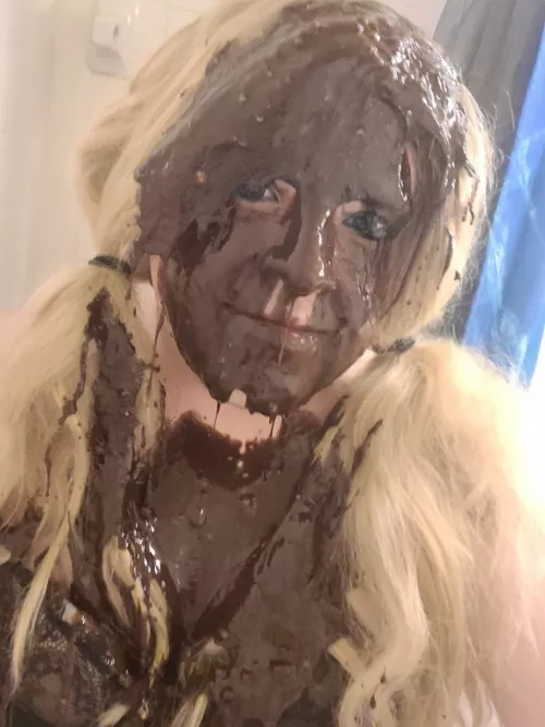 Chocolate delight.. 😋 Want a bite?