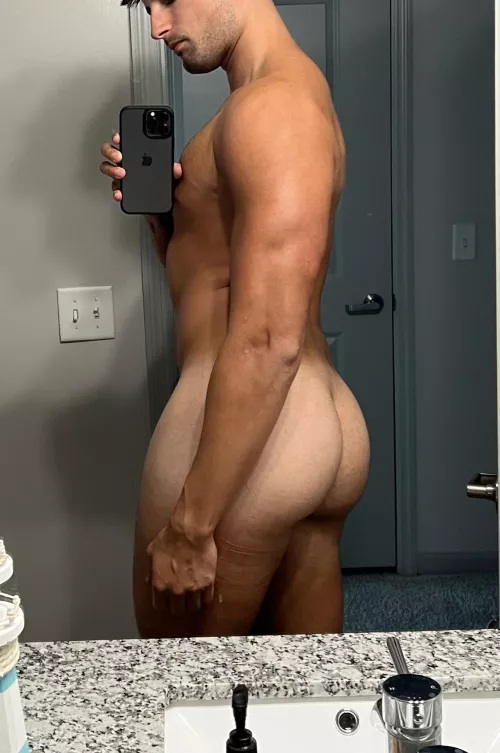 Do I belong here? (M24)