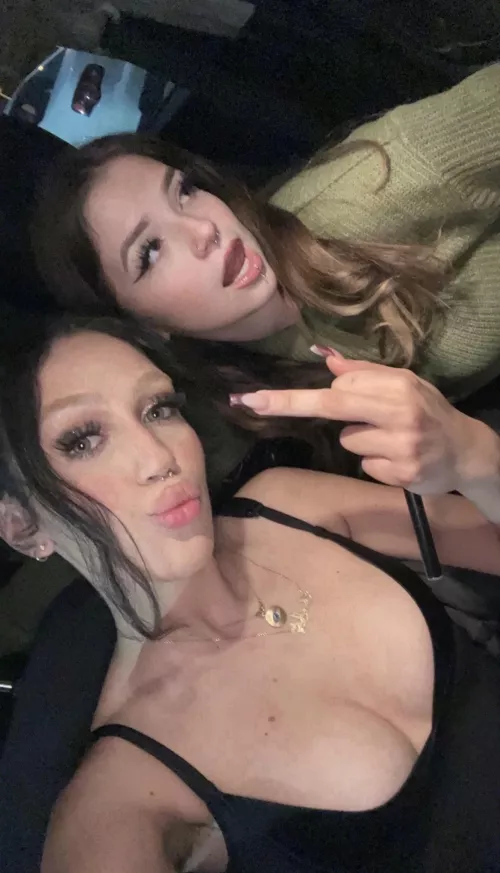 F18 we’re gonna taste each others assholes tonight :)