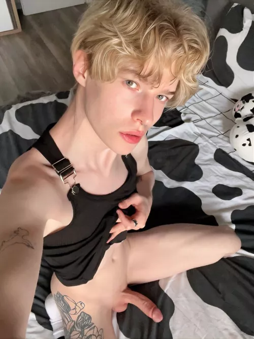 Get on your knees 😈🍆