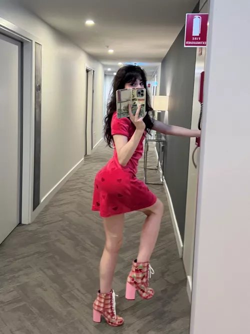 im ur petite lil fire extinguisher ❤️ 18f