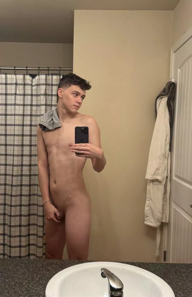 Let’s catch up in the shower 😏