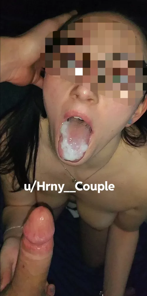 Loving the taste of his fresh cum 🤤😍