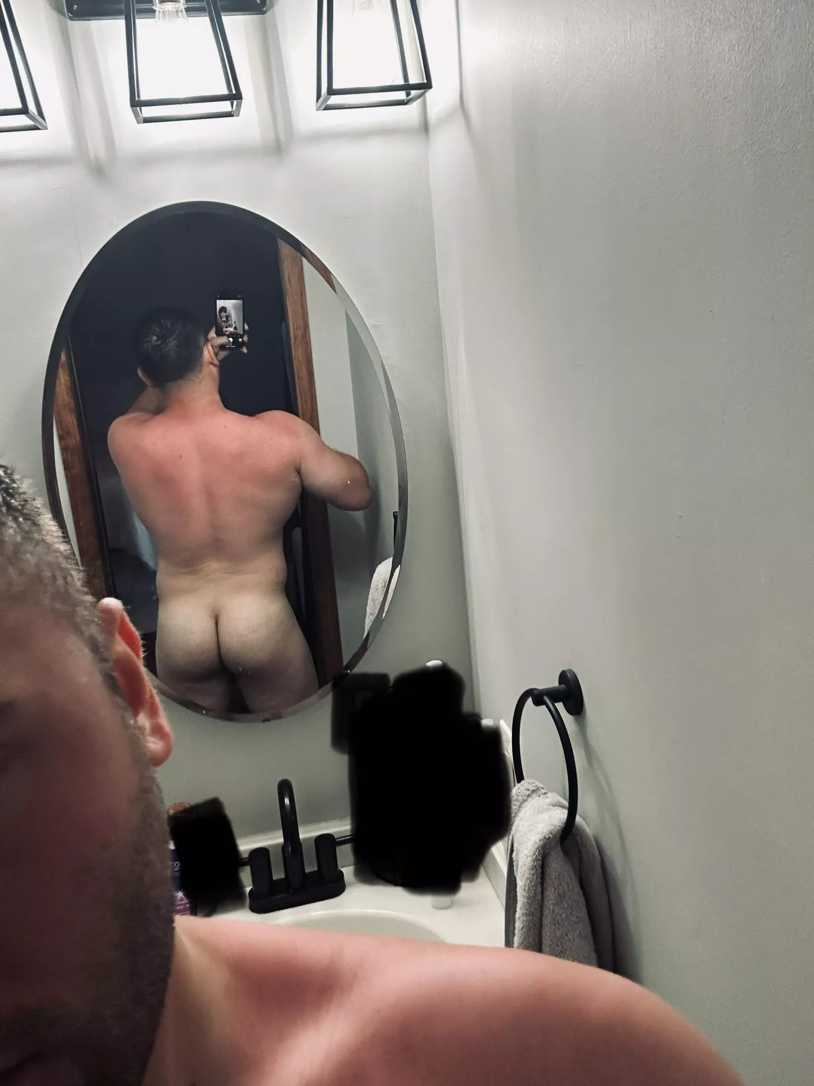 Shower after squats 😈🍑