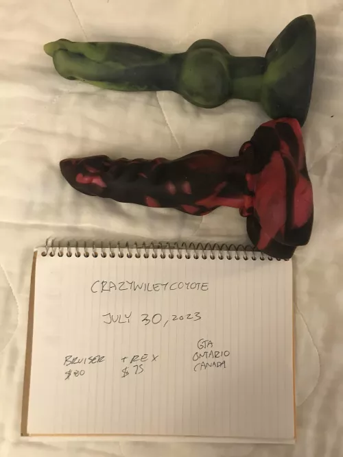 [WTS](CAN) Medium Bruiser (med firm , suction, CT) and medium rex (med firm)