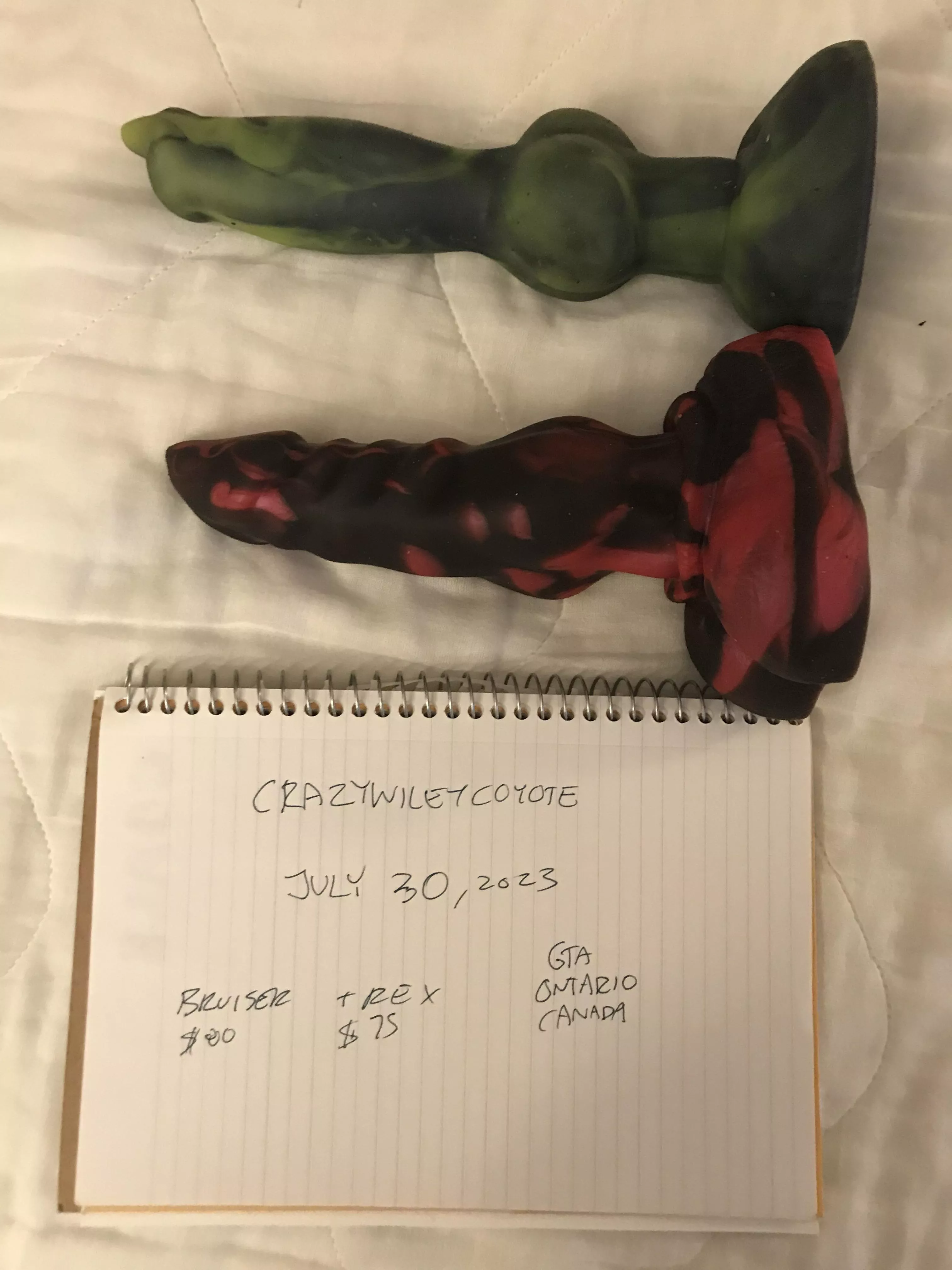 [WTS](CAN) Medium Bruiser (med firm , suction, CT) and medium rex (med firm)