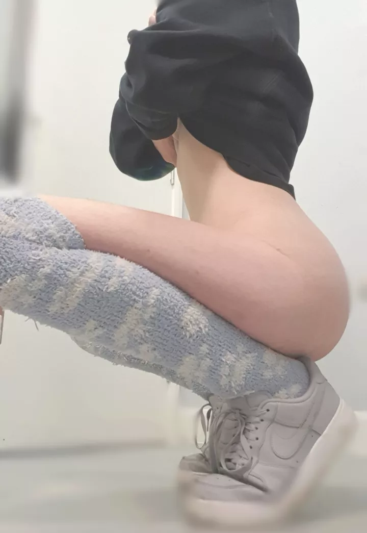 Bois in just socks + sneakers💌