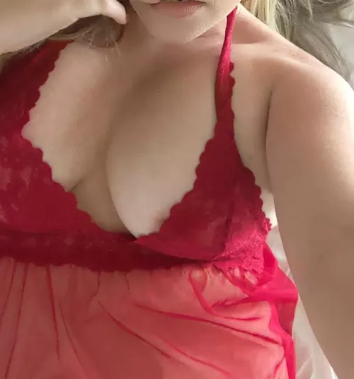Come bury your face in my tits