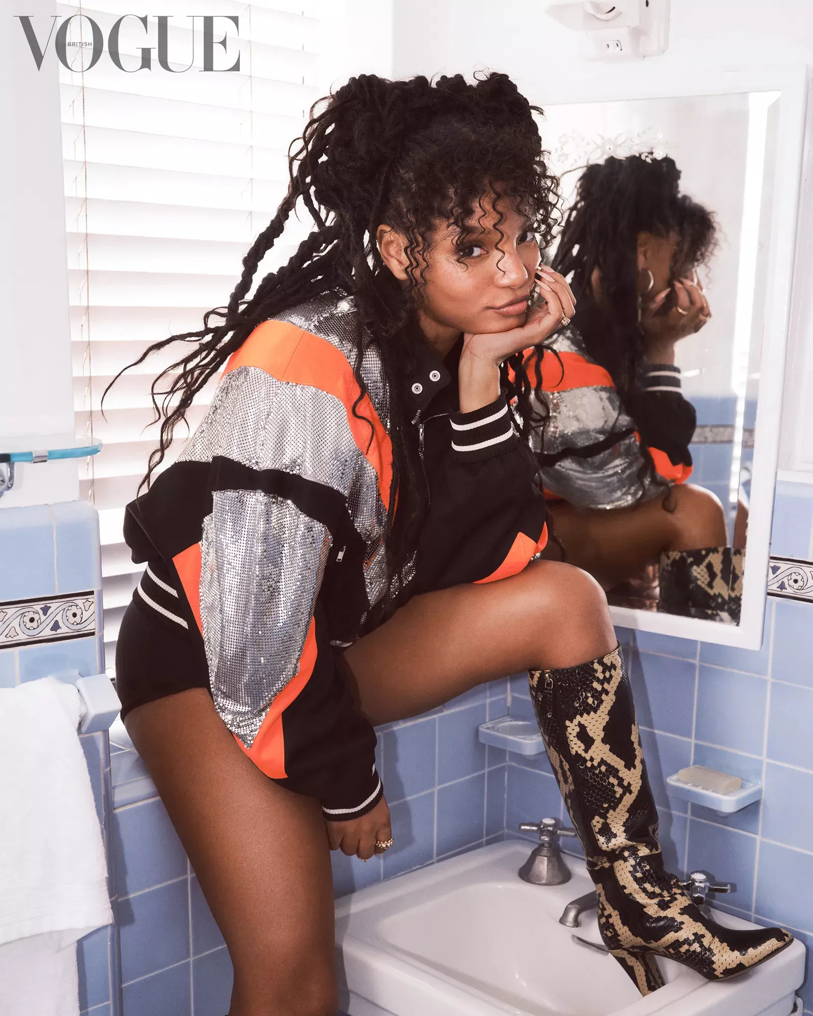 Halle looks gorgeous here!