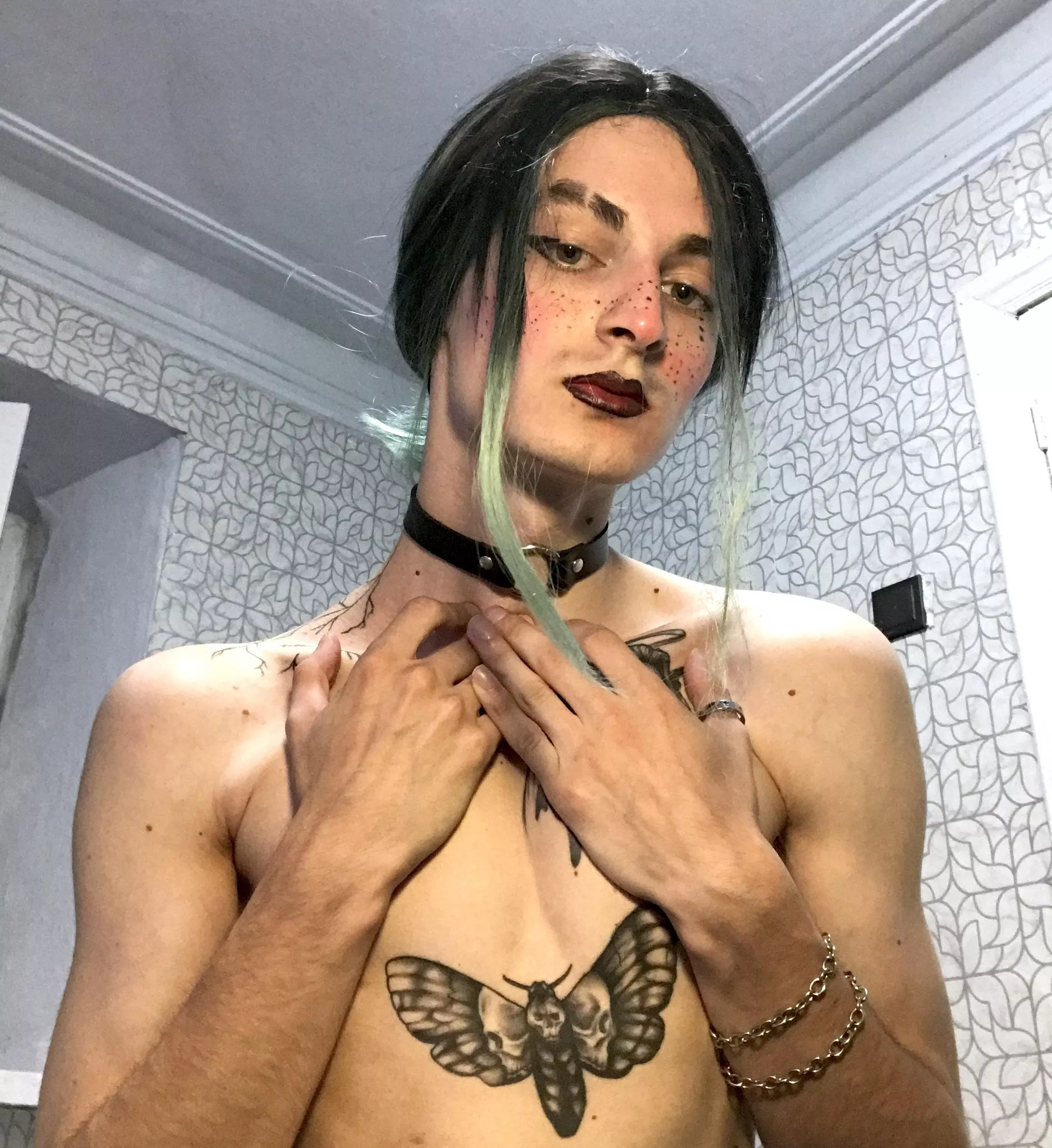 How do you like my makeup?