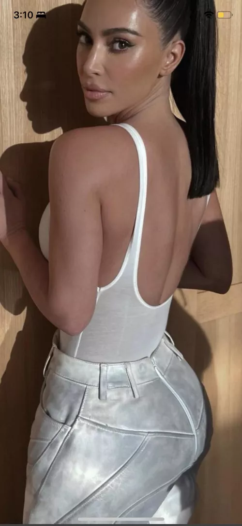 Kim’s ASS new post