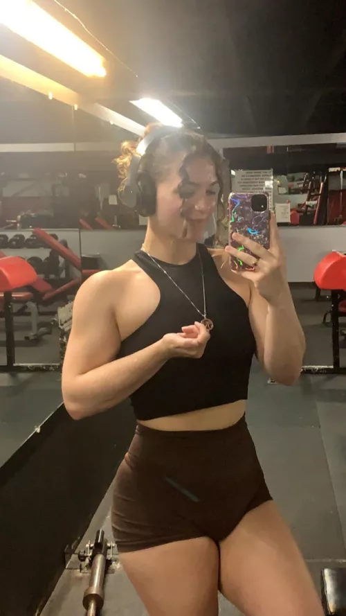 my shoulders have grown a lot recently! also, i tried out some of the rear delt tips that you guys offered, and thank you so much <3 it helped a lot!
