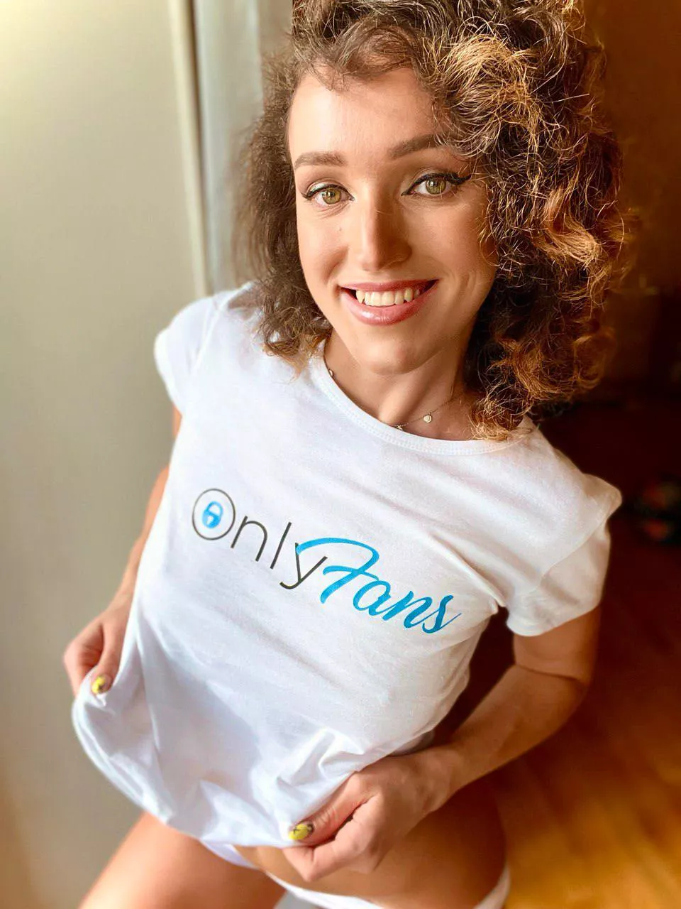 🌞 Ready to paint a picture of love that's full of vibrant colors, endless possibilities, and infinite beauty - want to be my co-artist?