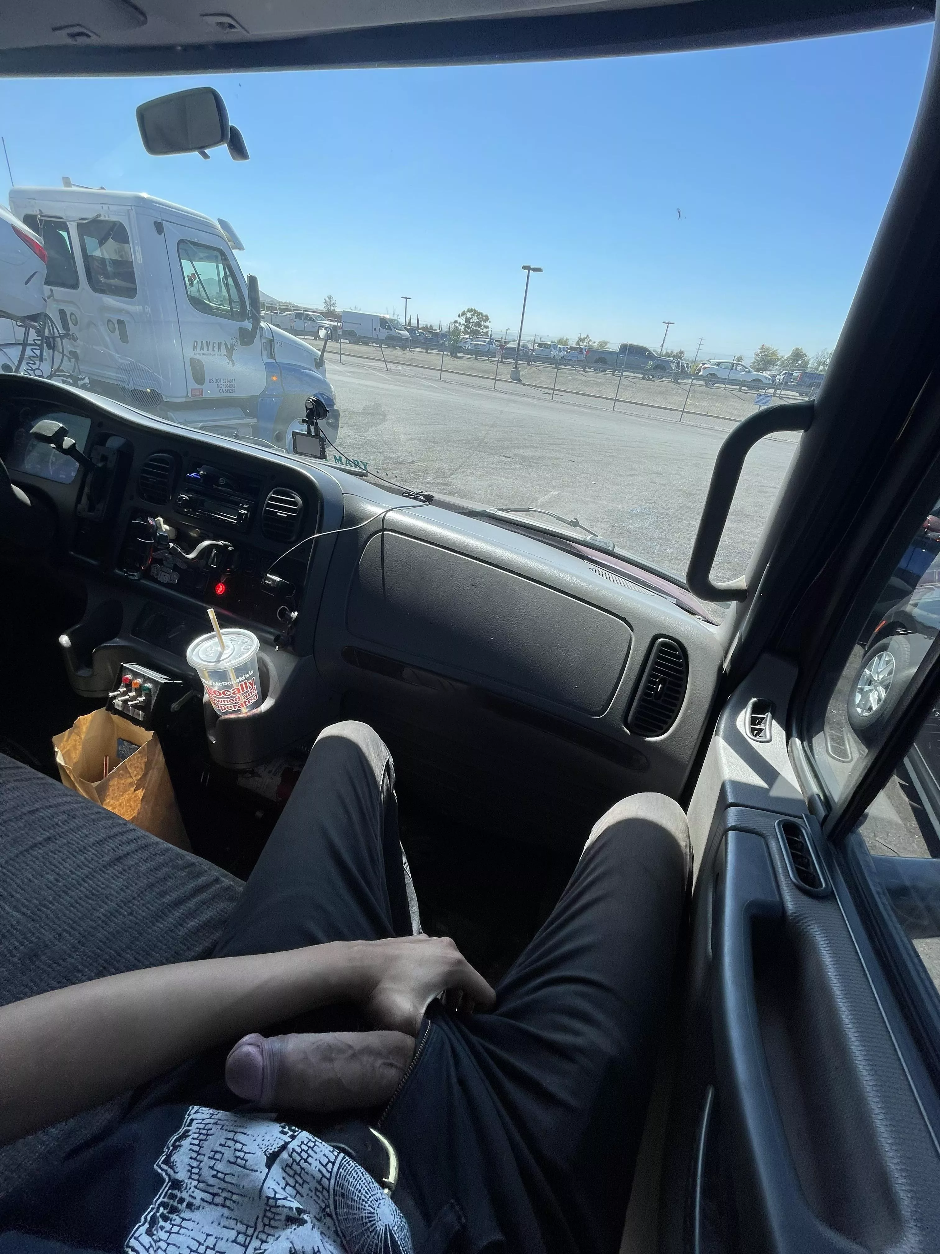 Small body thicc cock