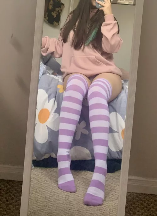 Striped socks for you today💖