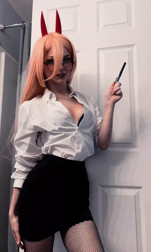 Teacher Power (Chainsaw Man) by Cinnamarollslut