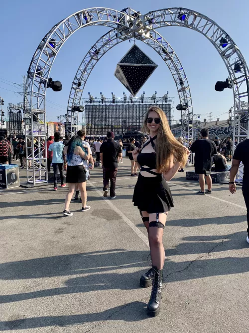 Techno girl for life