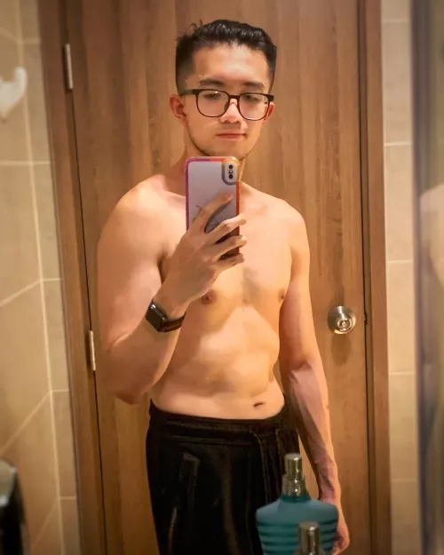 Viet boy checking in.