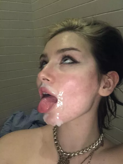 You need to cum on a goth girl daily