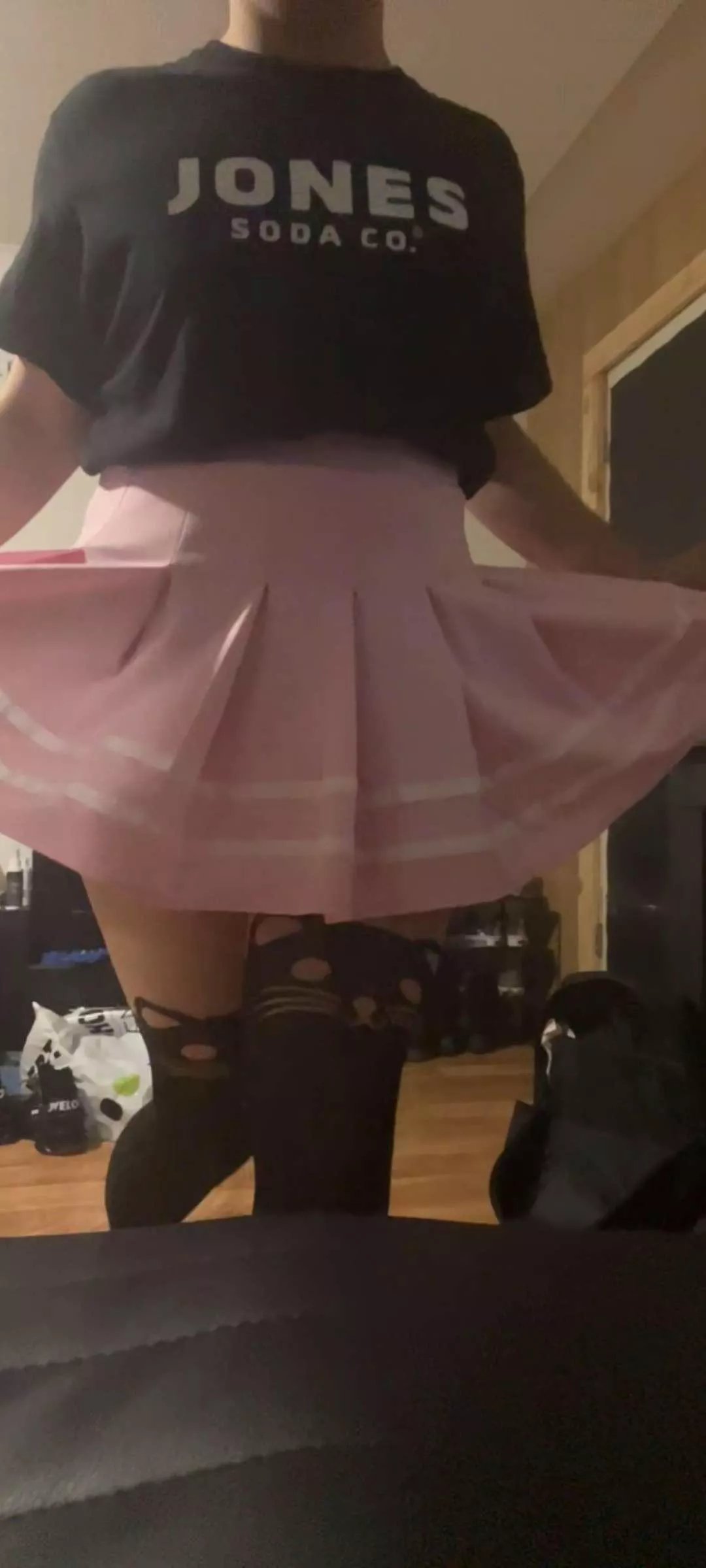 Do you like my skirt 😅