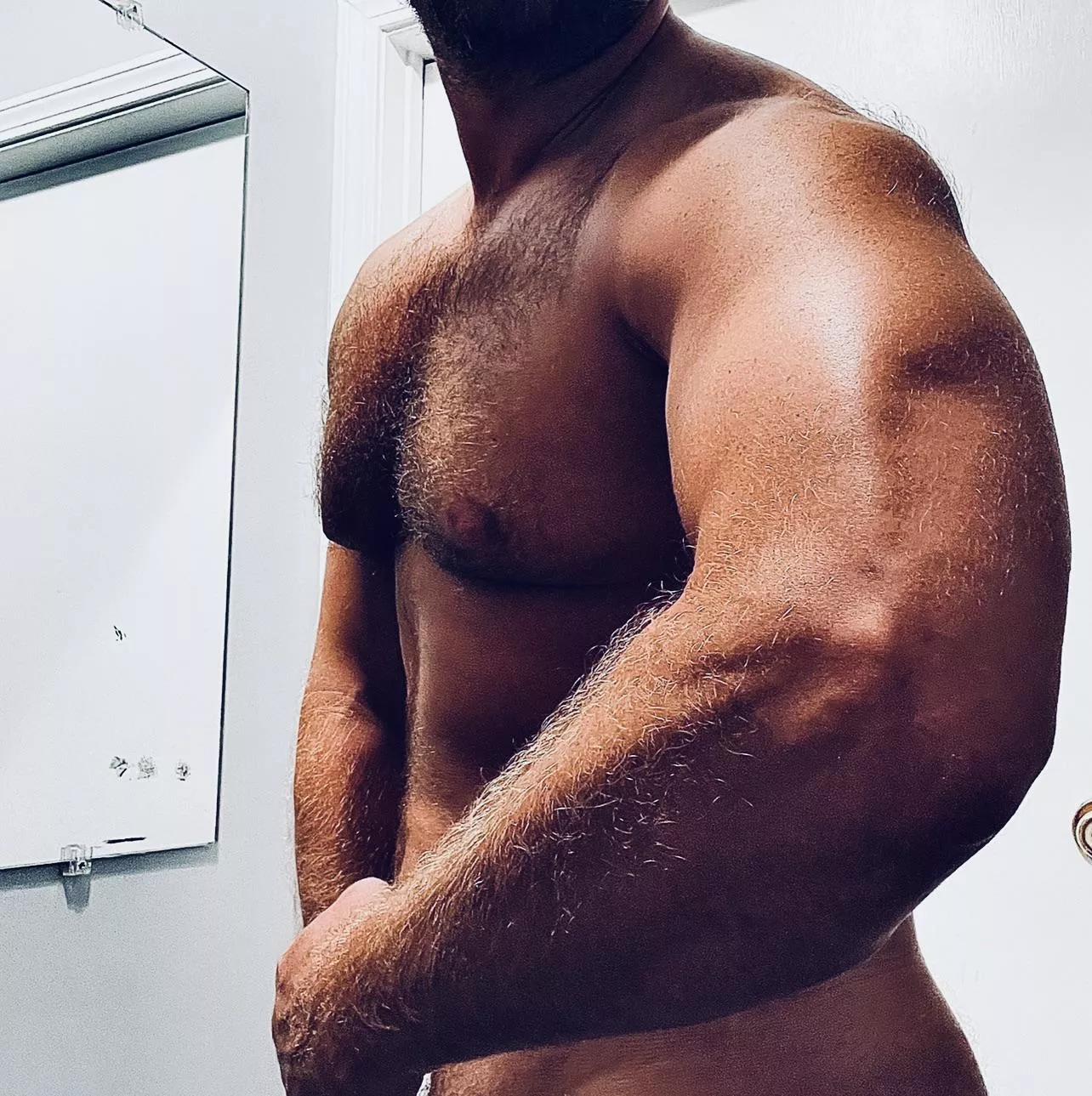 Feelin like King Kong 🦍 👑