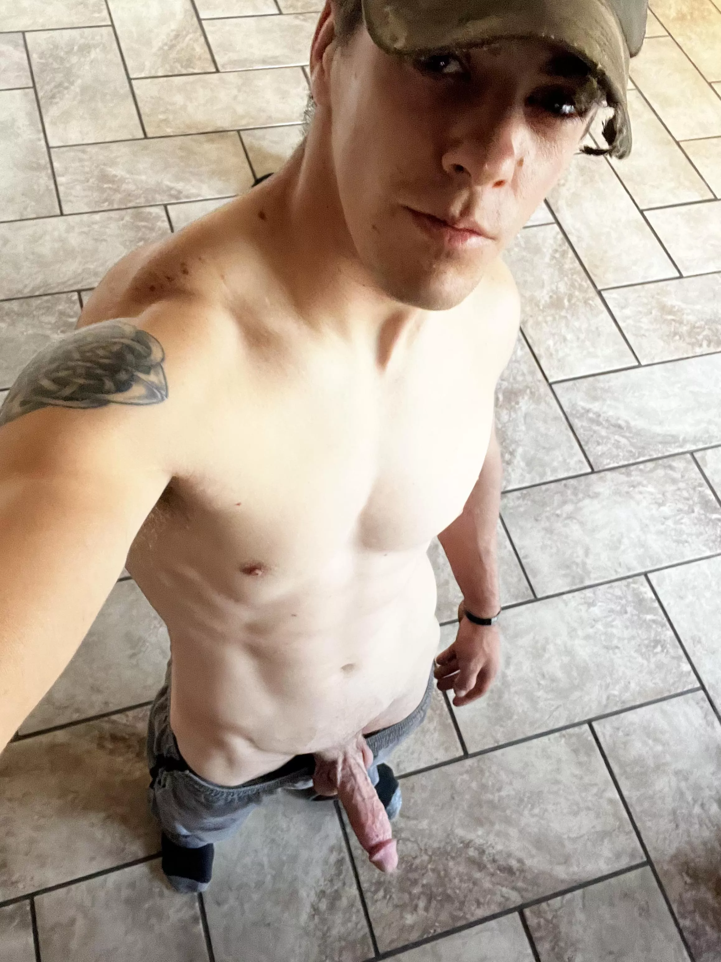 I need a place to stick this. Any volunteers?😏