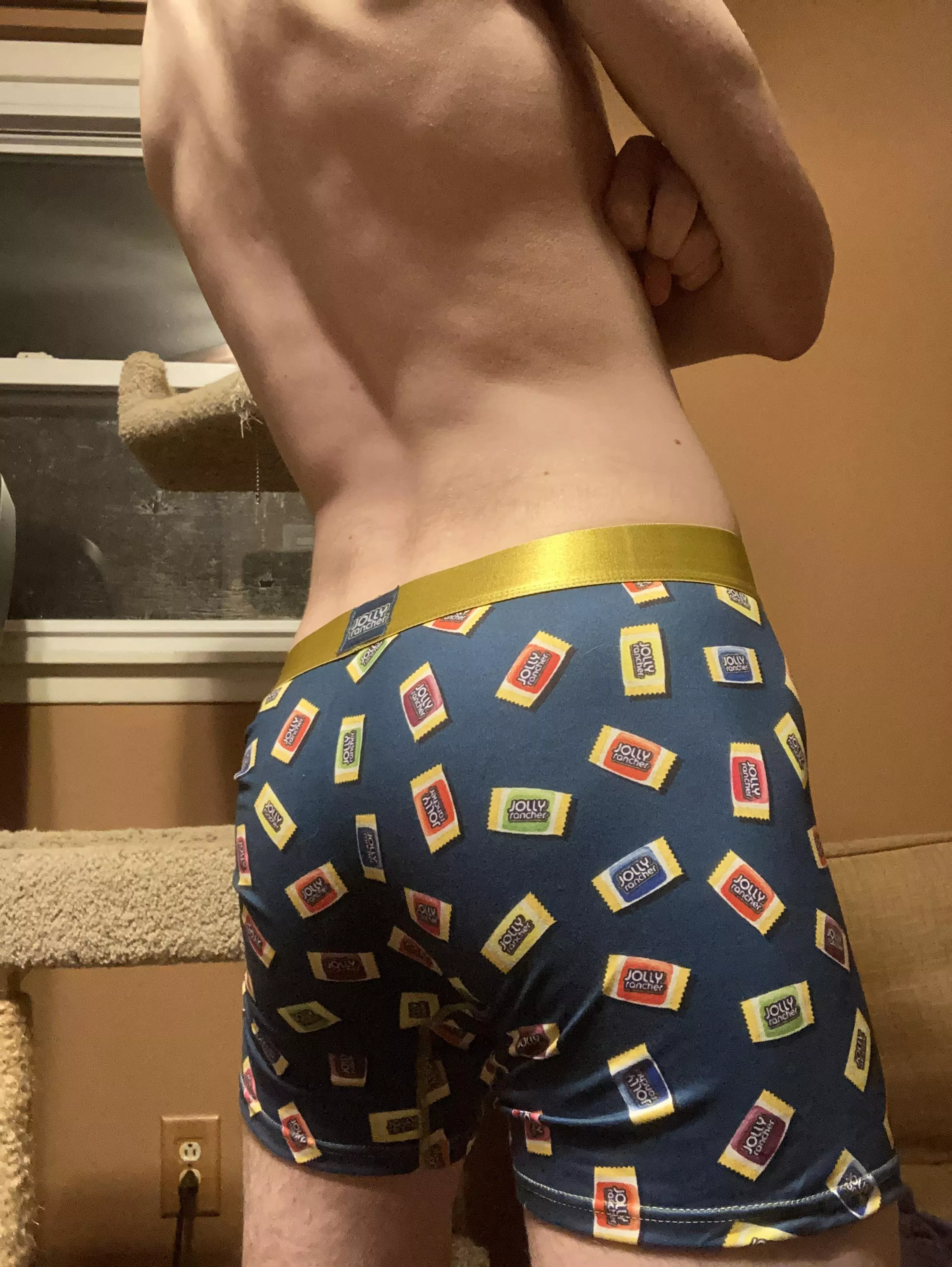 I won’t turn your tongue blue but I’m just as sweet…